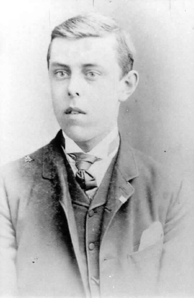 Frank W. Boreham as a teenager. He was 15 years old when he moved to London.